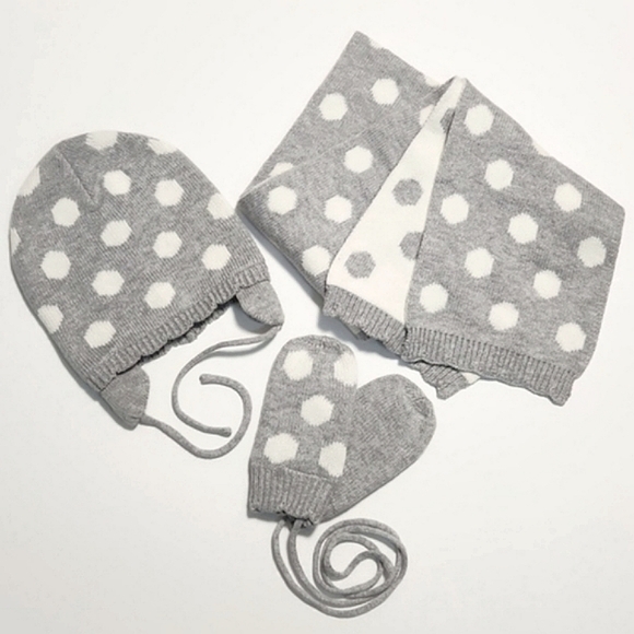 Jacadi Grey/White Polkadot Hat (6M), Scarf (TU), & Mitten (T1) Set ~ EUC - Picture 3 of 8